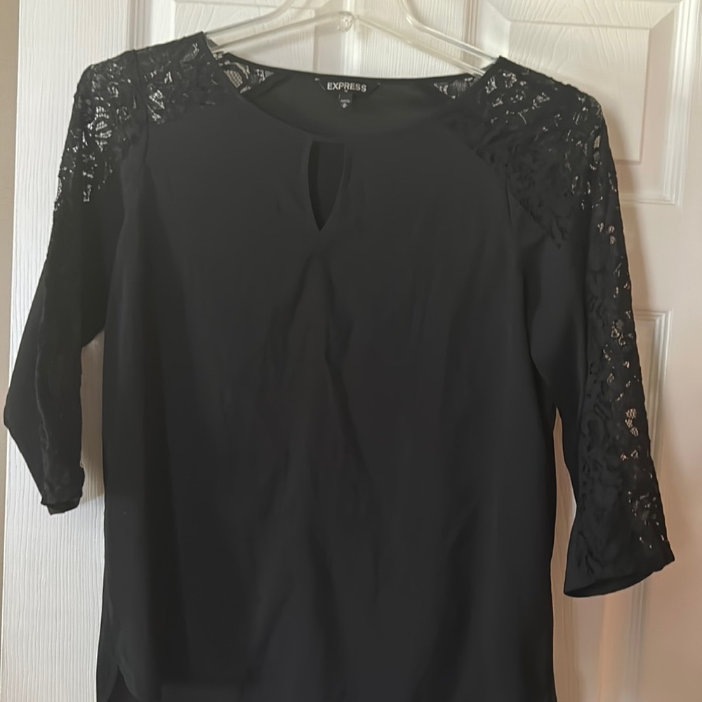 Black 3/4 sleeve top with lace detail